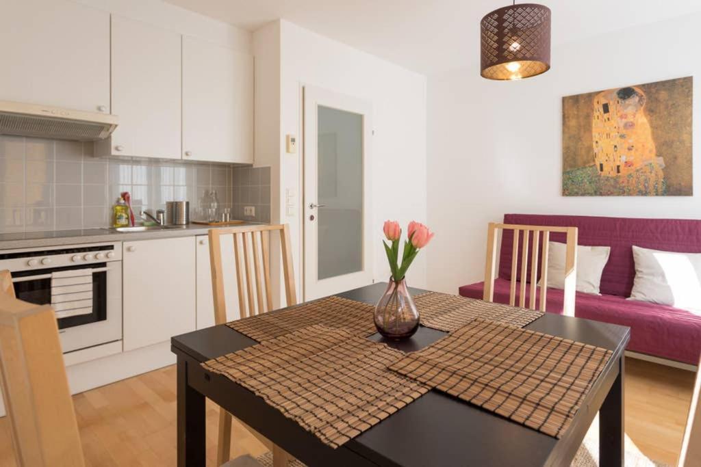 Bright Apartment In Hip & High Quality Neighborhood 비엔나 외부 사진